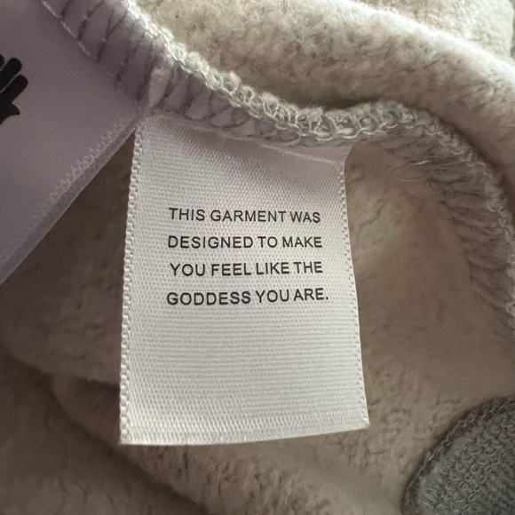 NWOT Spiritual Gangster ‘Just Be’ Embroidered Hoodie - Picture 11 of 11